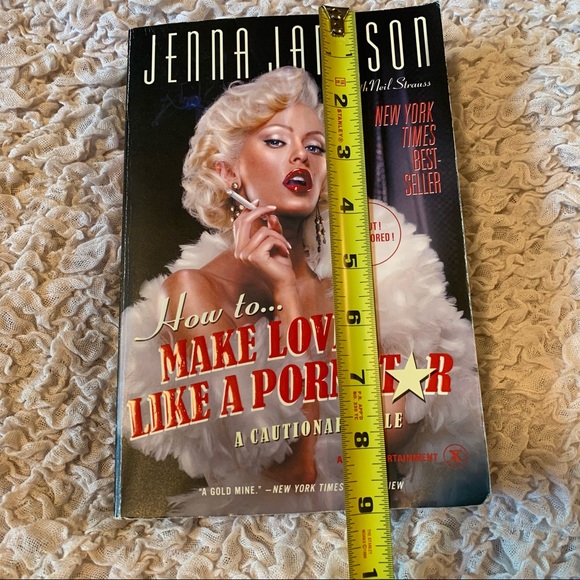 Jenna Jameson Biography Book - Picture 10 of 10